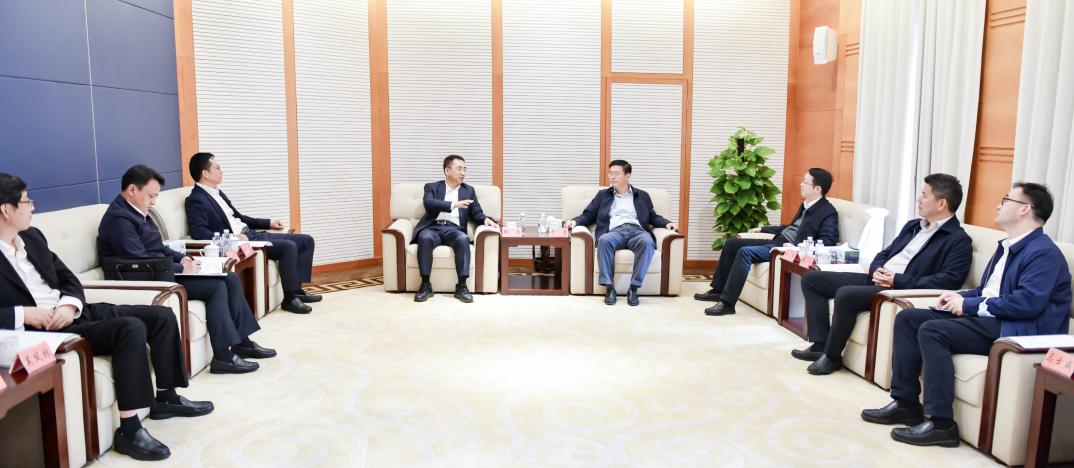 1667783157721079004.png 42.png